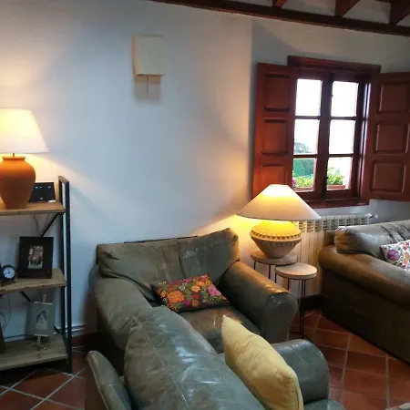 Los Milanos Villa La Revilla (San Vicente de la Barquera)